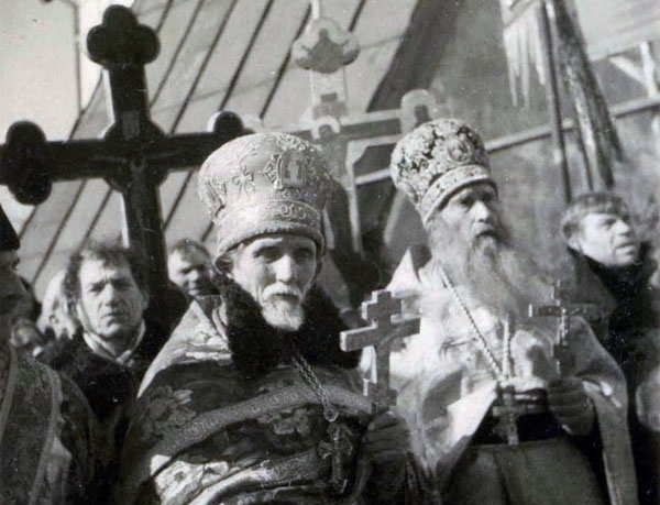 Шкаровский М. Церковное возрождение на оккупированных территориях Санкт-Петербургской (Ленинградской) епархии в 1941-44 гг.