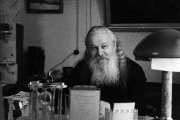 Литвинко М. В. Митрополит Гурий (Егоров) в истории взаимоотношений Русской православной церкви и советских властей на Украине в середине 1950-х - середине 1960-х гг.