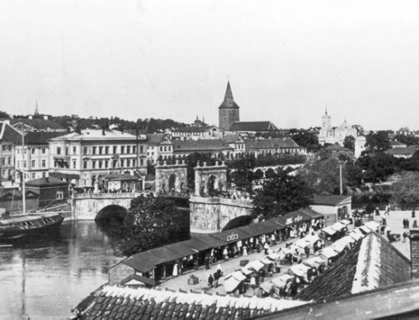 Зуев М. И. Неизвестный русский монастырь XVI в. в Юрьеве (Дерпте).