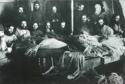 Леонтьева Т. Г. Вера и бунт, духовенство в революционном обществе России начала XX века.