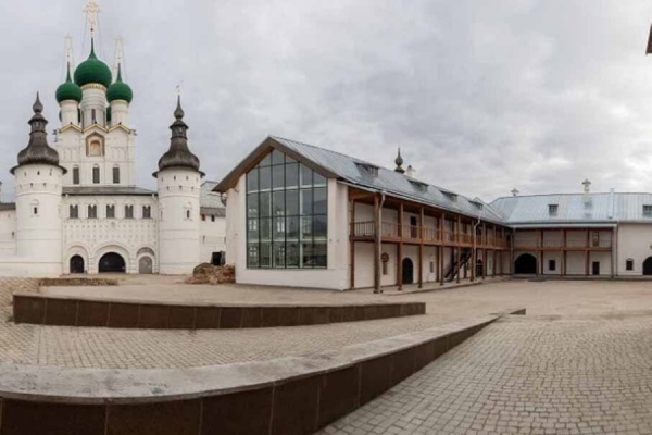 Самойлович Н. Г., Асташова Н. И., Комаров К. И., Леонтьев А. Е. Раскопки в Ростове Великом.